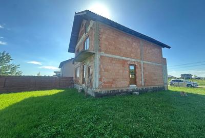 Casă individuală cu 4 camere cu Teren 657 Mp în Micești - 8