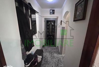 Apartament cu 2 camere semidecomandat, mobilat în Dârste - 5