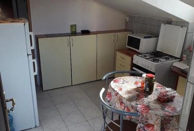 Apartament cu 3 camere decomandat în Central - 1