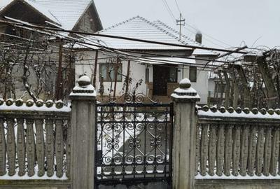 Casă individuală cu 6 camere cu Garaj în Șomănești - 2