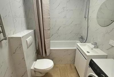 Apartament cu 2 camere decomandat în Pajura