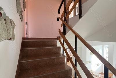 Casă cu 4 camere cu Teren 400 Mp în Semicentral - 6