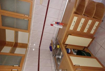 Ofer spre inchiriere apartament 3 camere cart. Obcini - 2