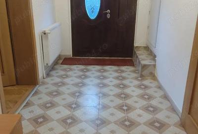 Apartament cu 3 camere semidecomandat în Florilor - 7