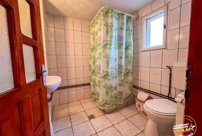 FILM!  Moieciu de Jos, Bran, pensiune in conditii apreciabile - 48