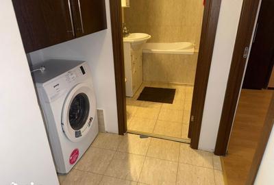 Apartament cu 3 camere în Micro 9 - 13