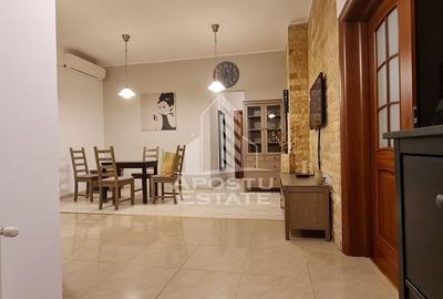 Apartament 3 camere open space, renovat, cu garaj in zona Medicinei