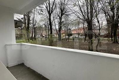 Apartament cu 3 camere decomandat în Tudor - 1