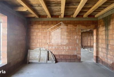 Casă cu 4 camere cu Teren 700 Mp în Botiz - 4