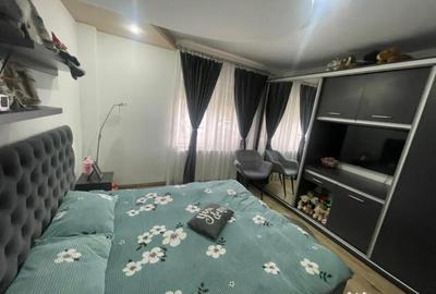 Apartament cu 4 camere decomandat în 1 Mai - 15