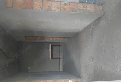 Vand casa ,in Unirea - 1