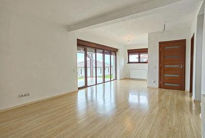 Casă cu 5 camere cu Teren 372 Mp în Central - 7