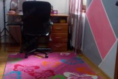 Proprietar vand apartament cu 3 camere - 1