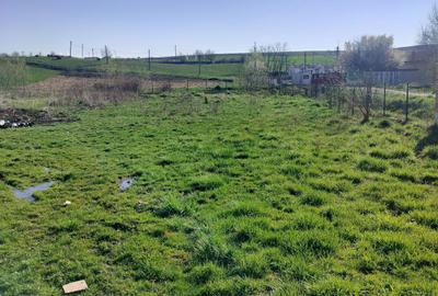 Spațiu comercial, în Suatu