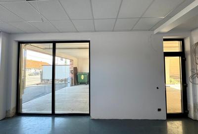 Spatiu comercial cu vitrina, 60 mp, finisat, zona Podului IRA - 2