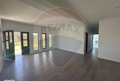 Casă cu 4 camere decomandat în Central - 8