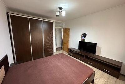 3 CAMERE // MIHAI BRAVU //2* BAI // 76 MP - 2