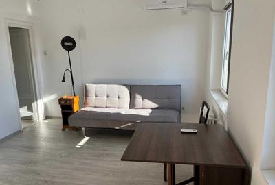 Garsonieră decomandată, mobilată în Gara de Nord