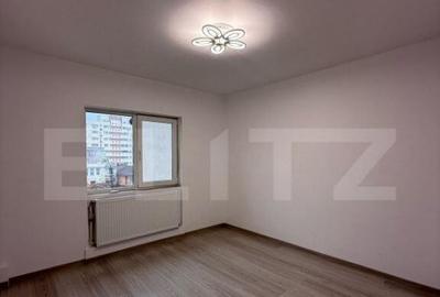 Apartament cu 3 camere, 76 mp, decomandat, zona Centrala - 3