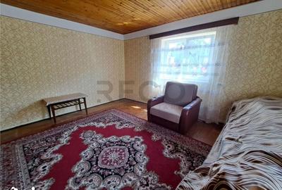 Casă cu 4 camere cu Teren 1439 Mp în Central - 6