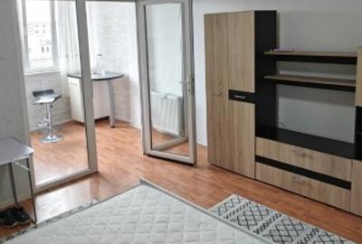 Garsoniera moderna- Tractorul - langa Coresi Mall - 1