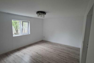 Casă cu 3 camere cu Teren 1430 Mp în Starchiojd - 6