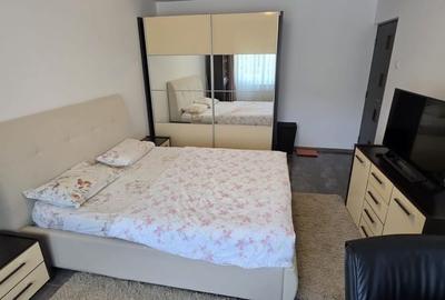 Apartament cu 2 camere decomandat în E3 - 1