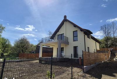 Casă cu 4 camere cu Teren 700 Mp în Feleacu - 13