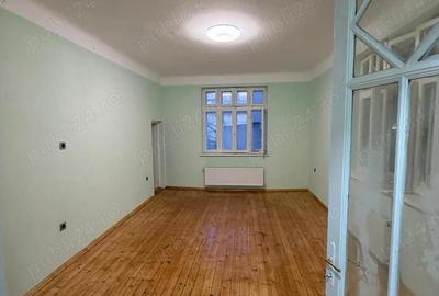 Spațiu comercial, de 85 mp, în Central - 1