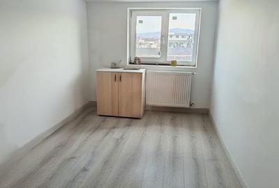 Casă cu 4 camere decomandat cu Teren 477 Mp în Central - 11