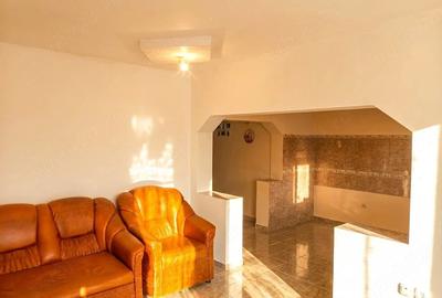 Casă cu 4 camere cu Teren 1040 Mp în Mărăcineni - 4