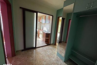 Apartament cu 3 camere semidecomandat în Central - 2