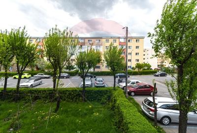 Apartament cu 1 camere decomandat, mobilat în Tractorul - 18
