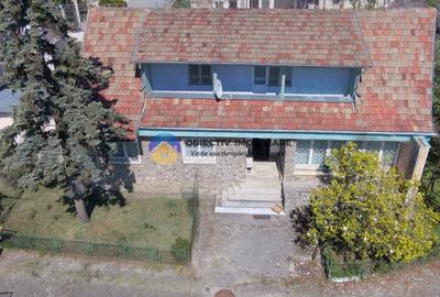 Casă individuală cu 6 camere cu Canalizare în Central - 6