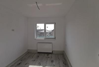 Casă individuală cu 3 camere cu Canalizare în Lumina - 5