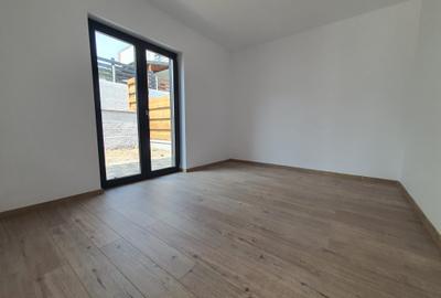 Duplex cu 3 camere cu Teren 250 Mp în Cug - 11