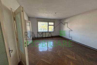Casa cu 2 apartamente si teren generos-zona centrala, potent - 7