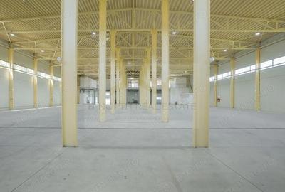 Spațiu comercial, de 2,000 mp, în Central - 2