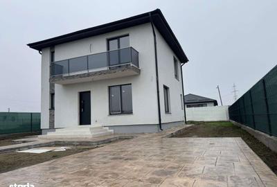 Casă cu 4 camere în Berceni - 1