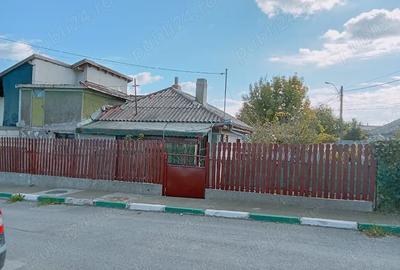 Casă cu 2 camere în Central