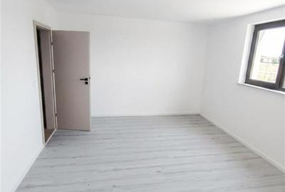 Casă cu 4 camere cu Teren 460 Mp în Nojorid - 5
