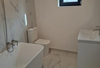 Casă cu 4 camere cu Teren 140 Mp în Central - 8