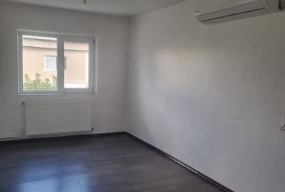 APARTAMENT CU 3 CAMERE DE VANZARE - 5