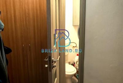 Doamna Ghica, bloc 2002, etaj 3/4, decomandat, doua bai - 16
