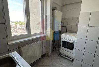 3 camere, Decomandat, etaj intermediar in bloc cu lift, Viziru 3 - 5