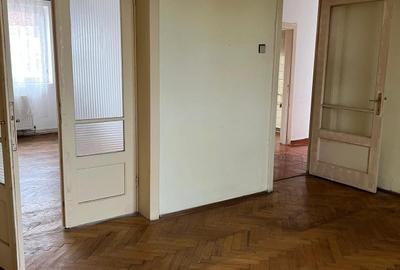 Vanzare apartament 2 camere – Central - 18