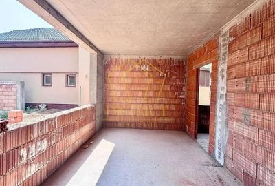 Casă individuală cu 5 camere în Ronaț