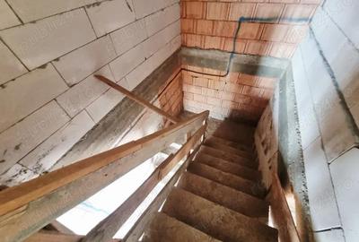 Vanzare vila clasica in Sat Costi, sup 210 mp, P+M, la gri, teren 500 mp - 15