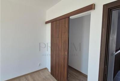 Duplex finalizat - bine compartimentat - toate utilitatile - doua balcoane - 12