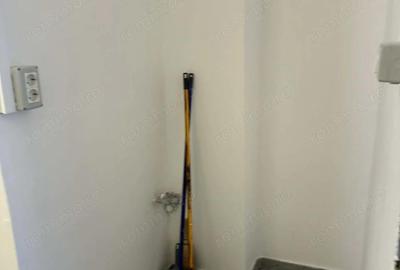 Garsonieră decomandată în Complex Studențesc